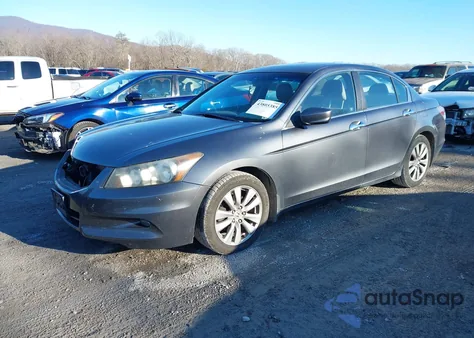 2011 Honda Accord 3.5 Ex-L из США, поврежденный, VIN 1HGCP3F84BA010715